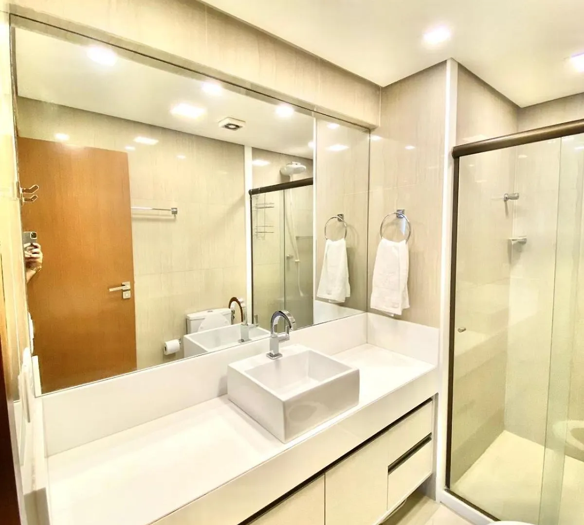 Flat No Hotel Imperial Suites 헤시피 4*,
